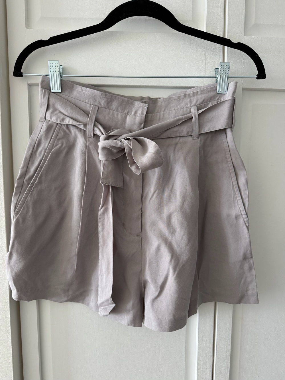 Babaton The Group Aritzia High-Waisted Tie-Waist Shorts in Taupe - Size 4